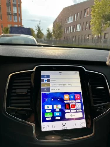 Volvo Wireless CarPlay & Android Auto / XC60 XC70 XC90 S60 S80 S90 V60 V70 photo review